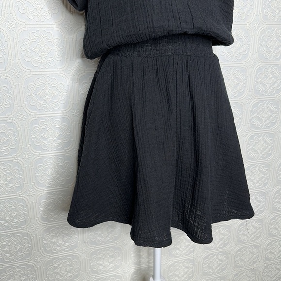 Lou & Grey | Triple Cloth V-Neck Pocket Black Dress, NWT - Picture 5 of 15